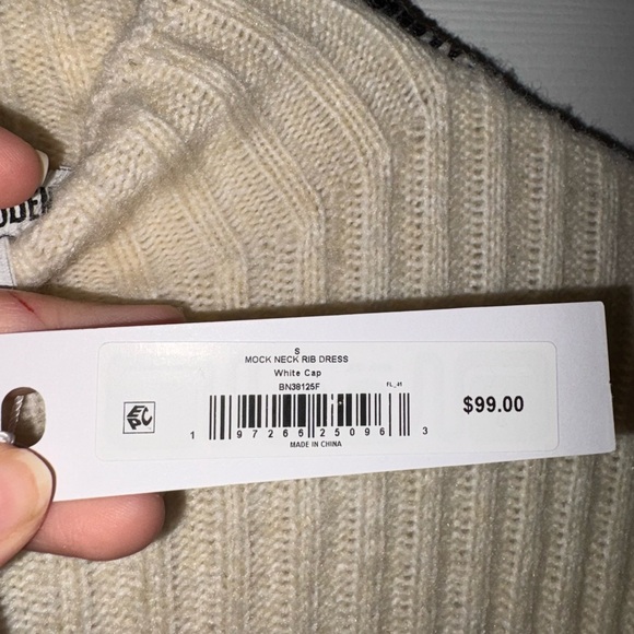 Steve Madden Women's Gemma Dress Ribbed Mock Neck White Black Stitching - Picture 7 of 8